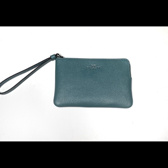 Coach Handbags - Coach Wristlet